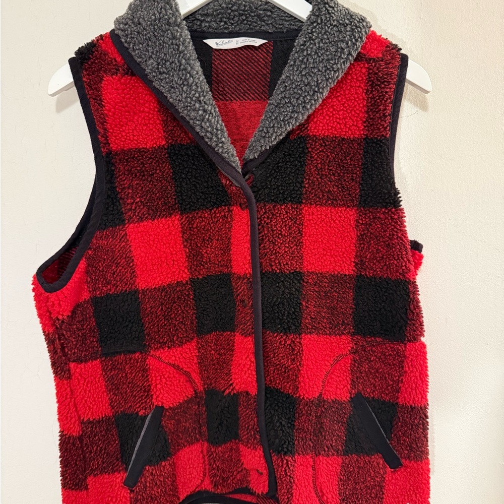 Woolrich Women’s Red & Black Buffalo Plaid Sherpa Vest